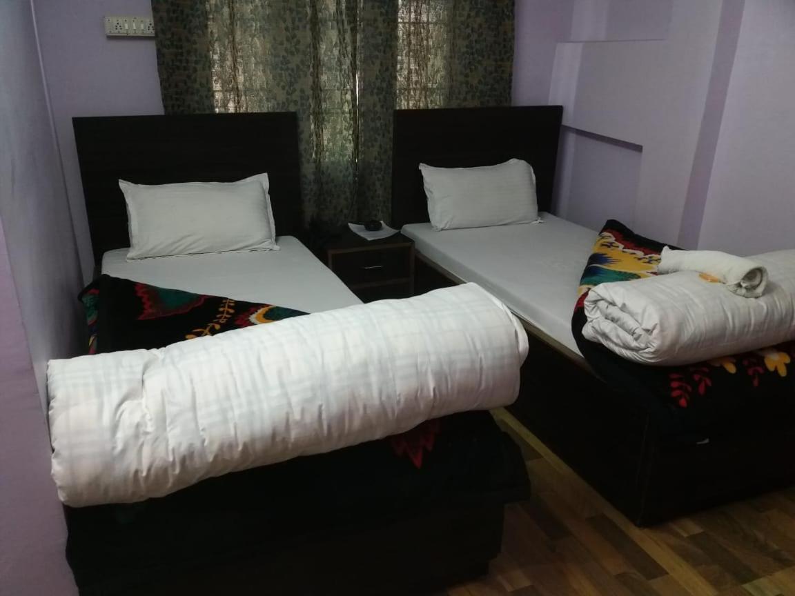 Vamoose Buddha Hotel טוואנג מראה חיצוני תמונה